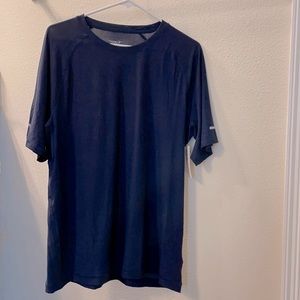 COPY - Old Navy Breathe On Navy Men (L)